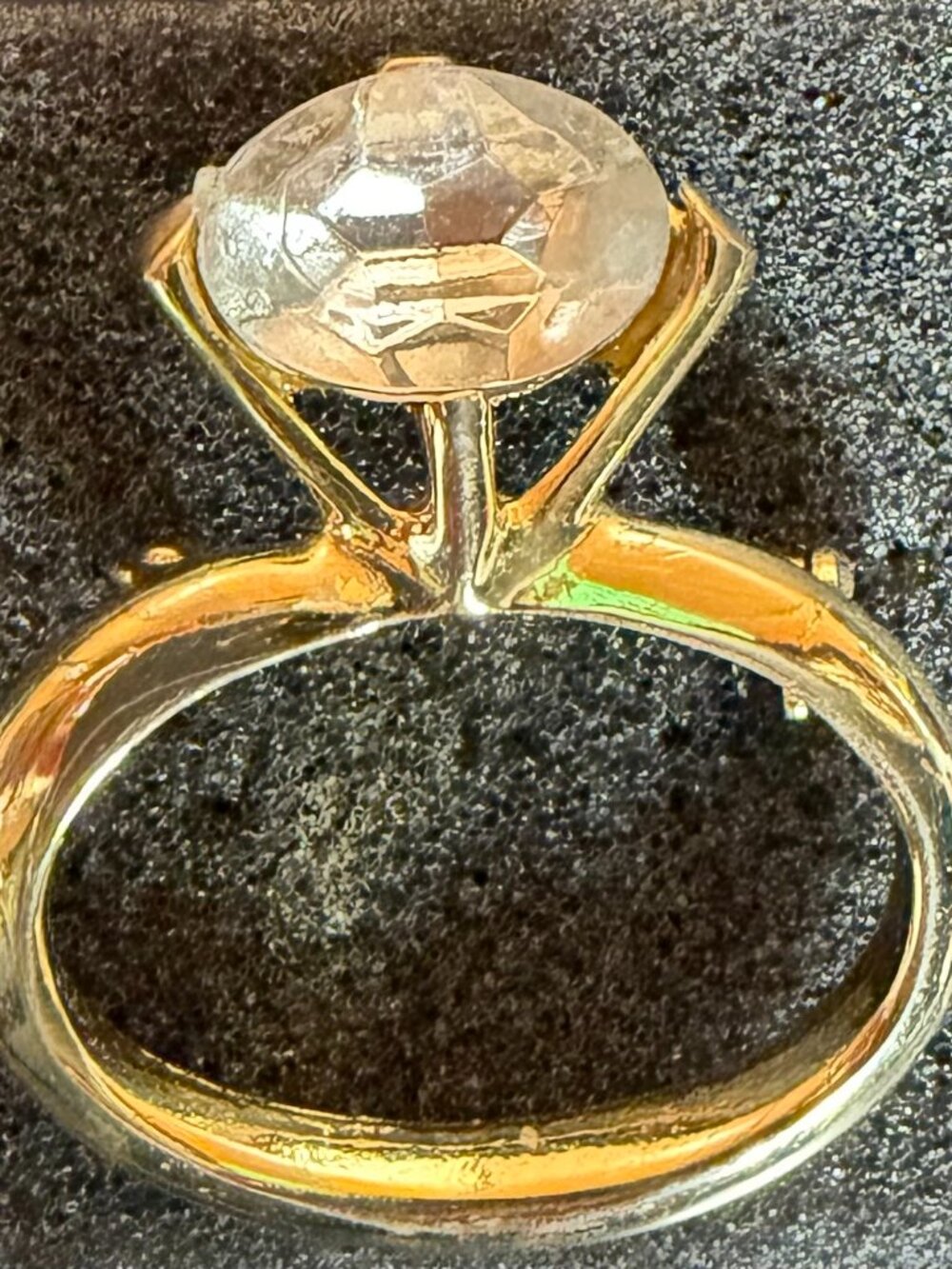 Vtg Gold-Tone Costume Jewelry Brooch Oversized Solitaire Engagement Ring